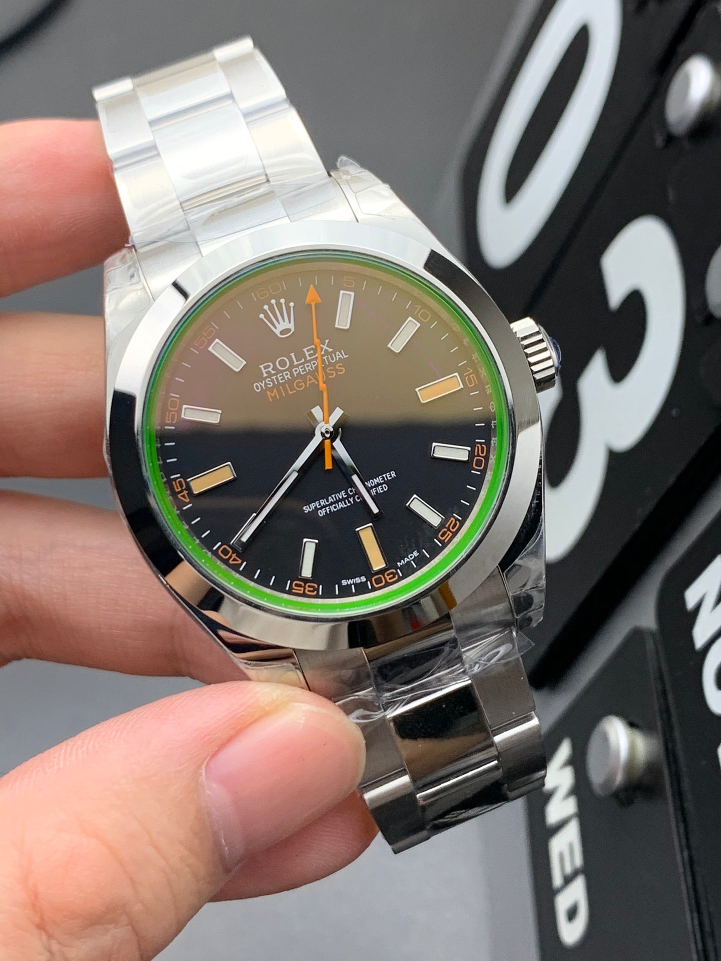 Uhr