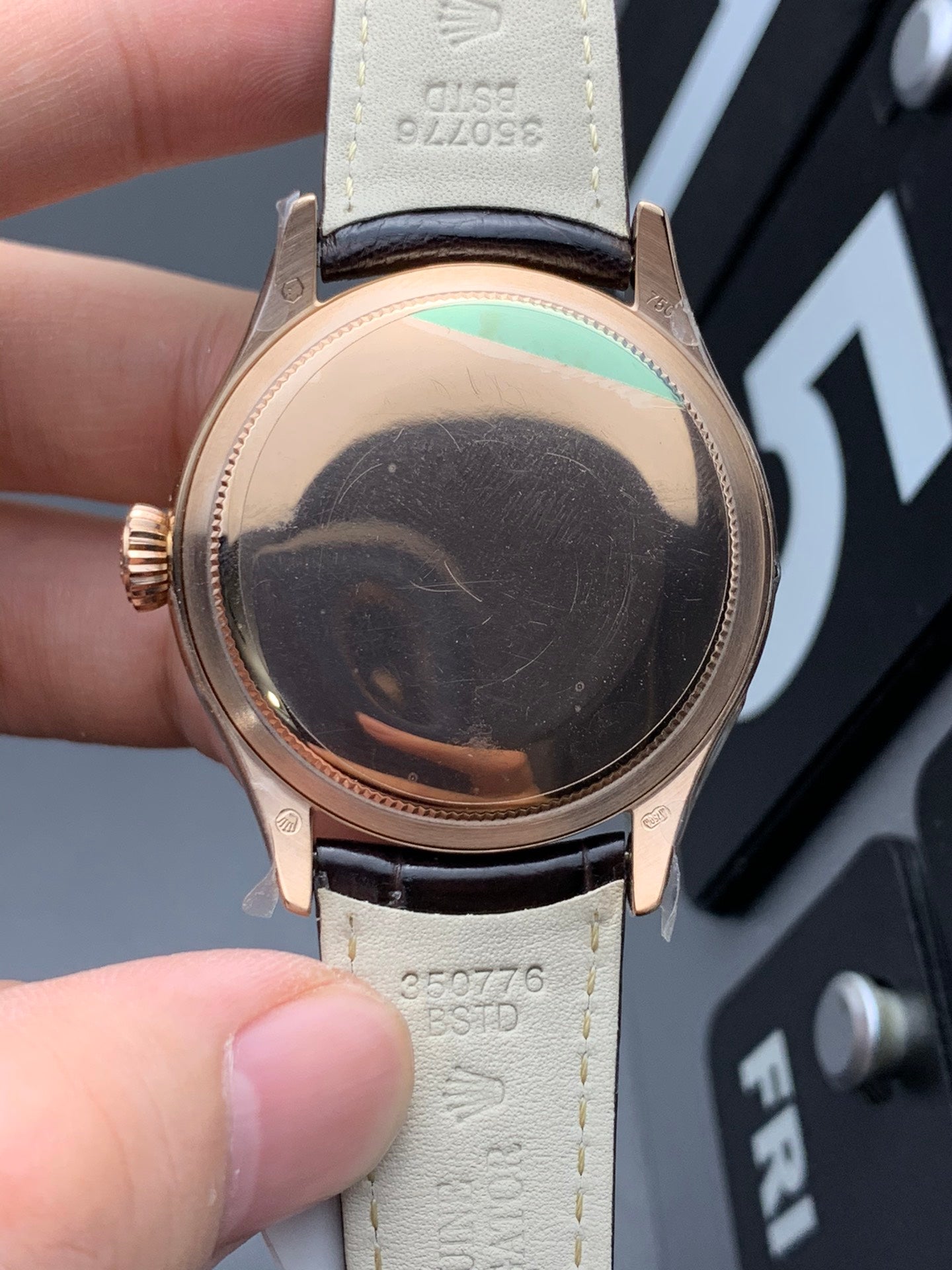 Uhr