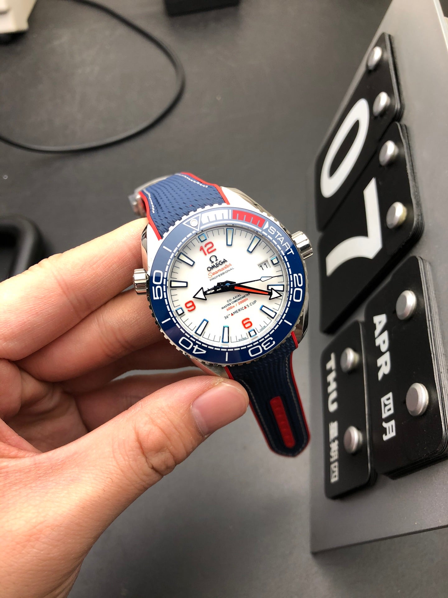 Uhr