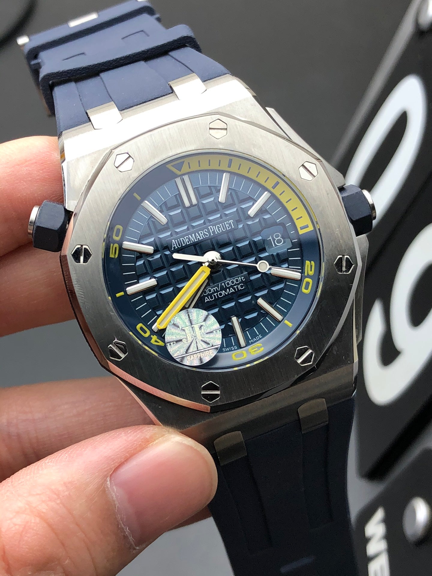 Uhr