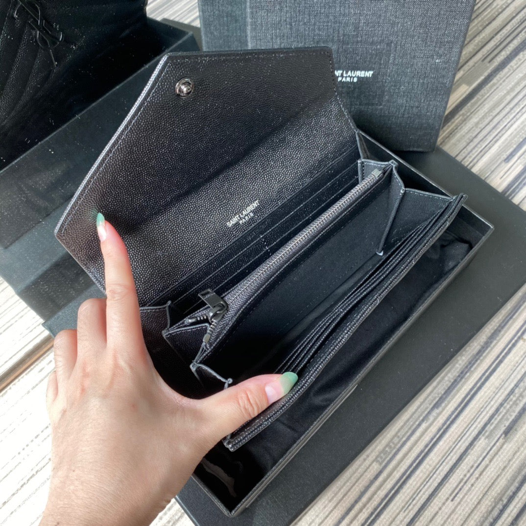 Black, Red, Light Blue, Dark Green and Off White Bags