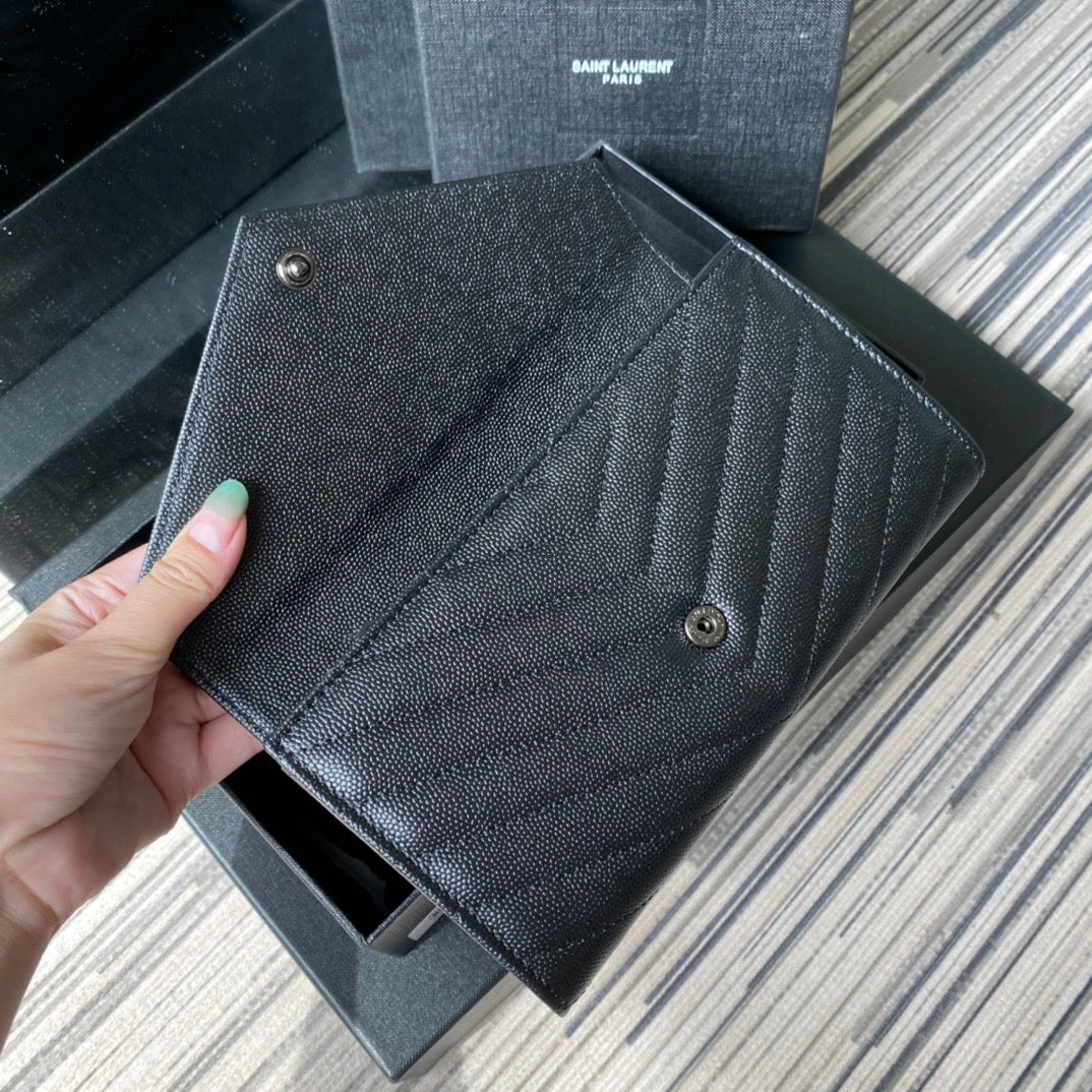 Black, Red, Light Blue, Dark Green and Off White Bags