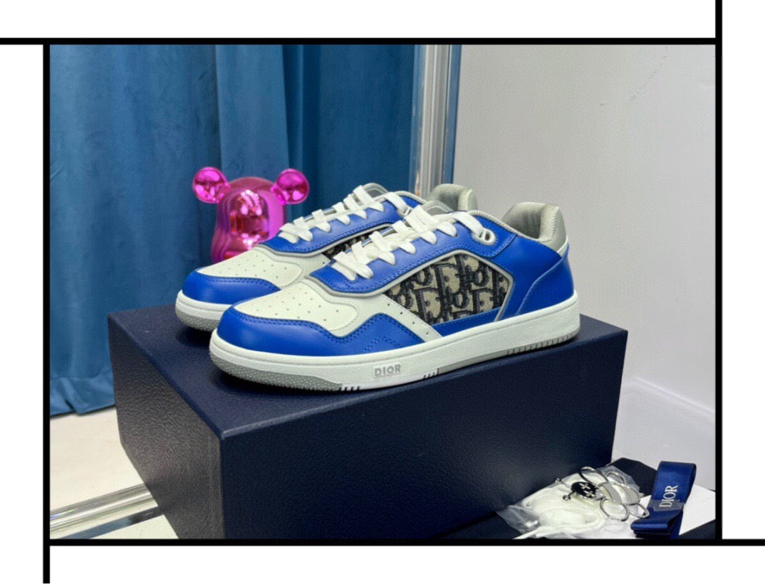 Zapatos azul blanco y rojo blanco