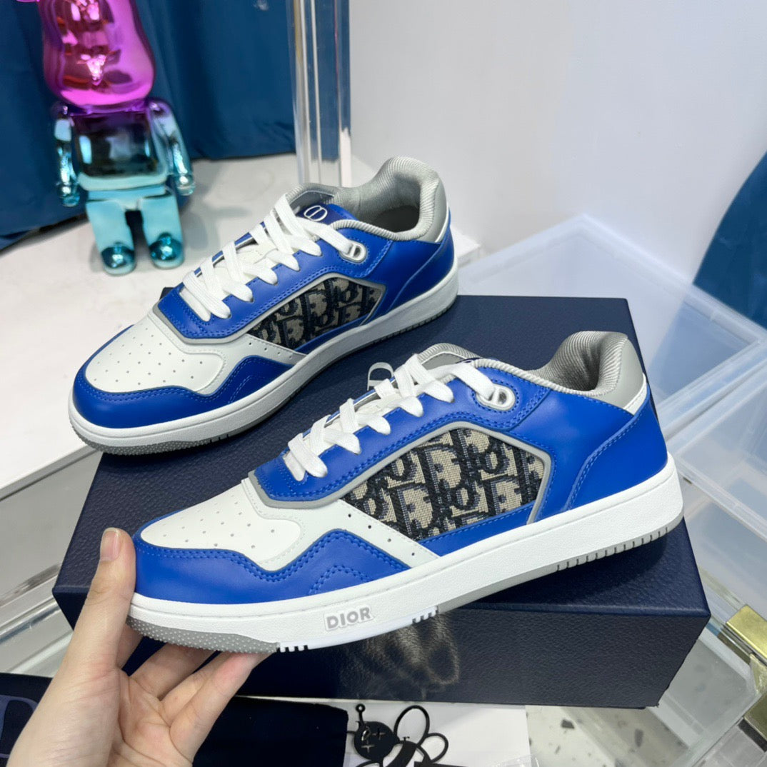 Zapatos azul blanco y rojo blanco