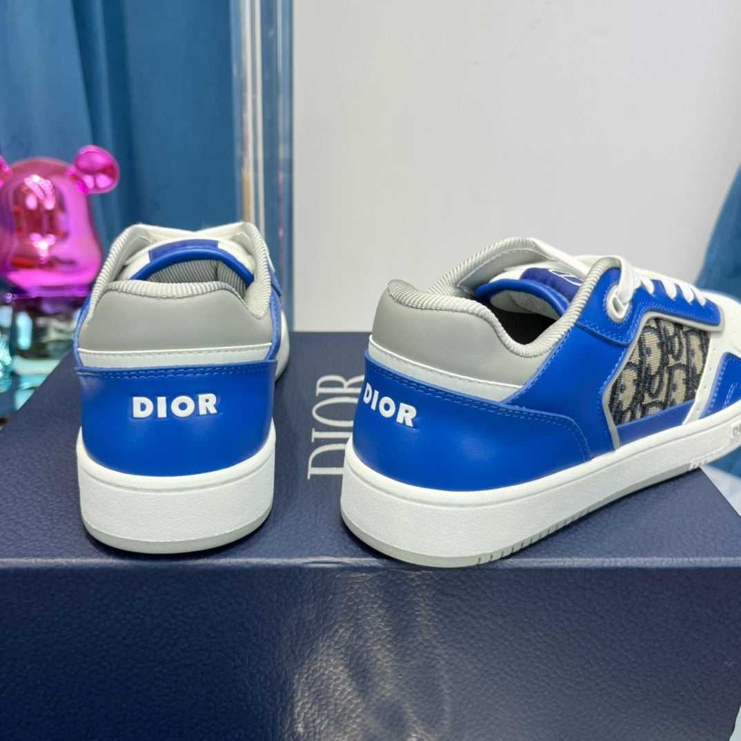Zapatos azul blanco y rojo blanco