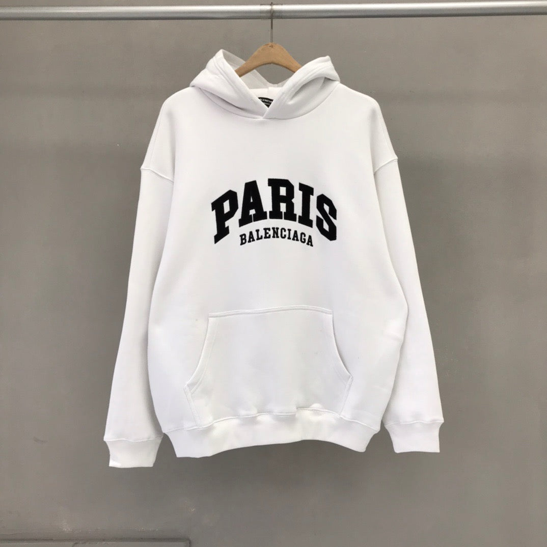 Sudaderas con capucha blancas y negras