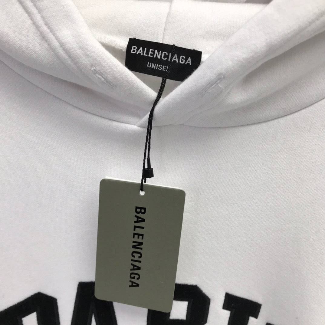Sudaderas con capucha blancas y negras