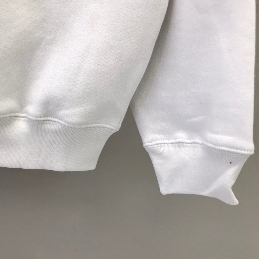 Sudaderas con capucha blancas y negras