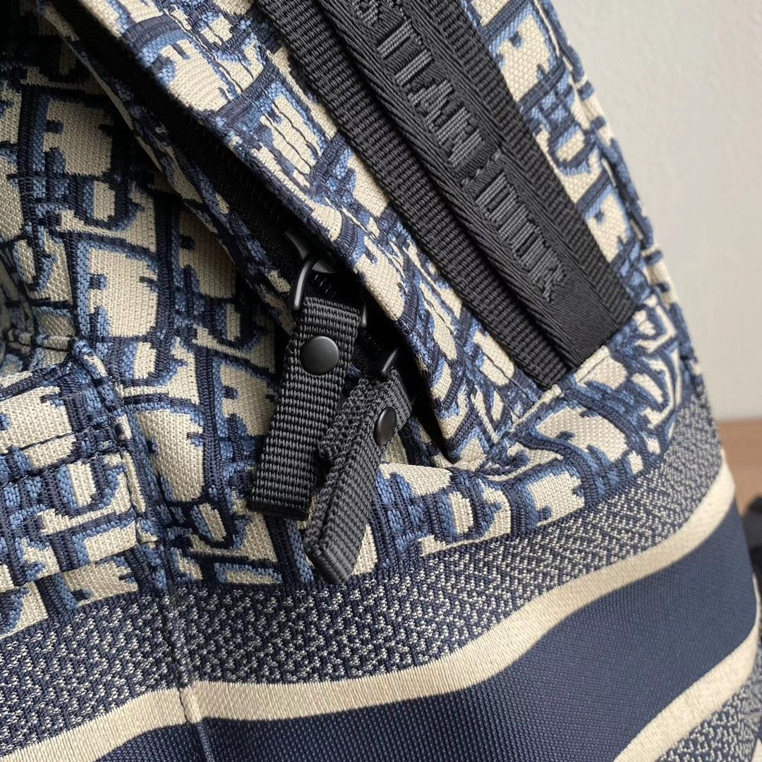 Mochila con monograma