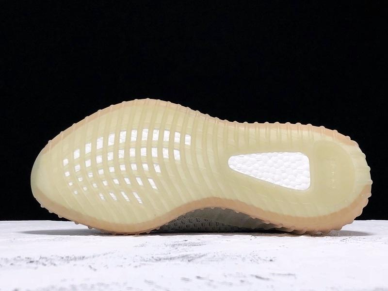 Yeezy 350 Boost V2 "شكل حقيقي"