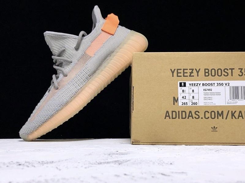 Yeezy 350 Boost V2 "شكل حقيقي"