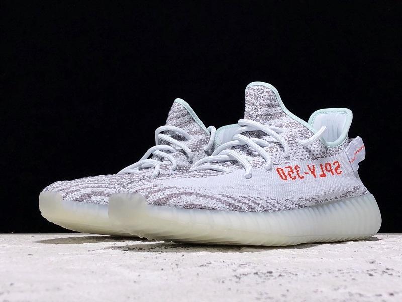 ييزي بوست 350 V2 لوندمارك
