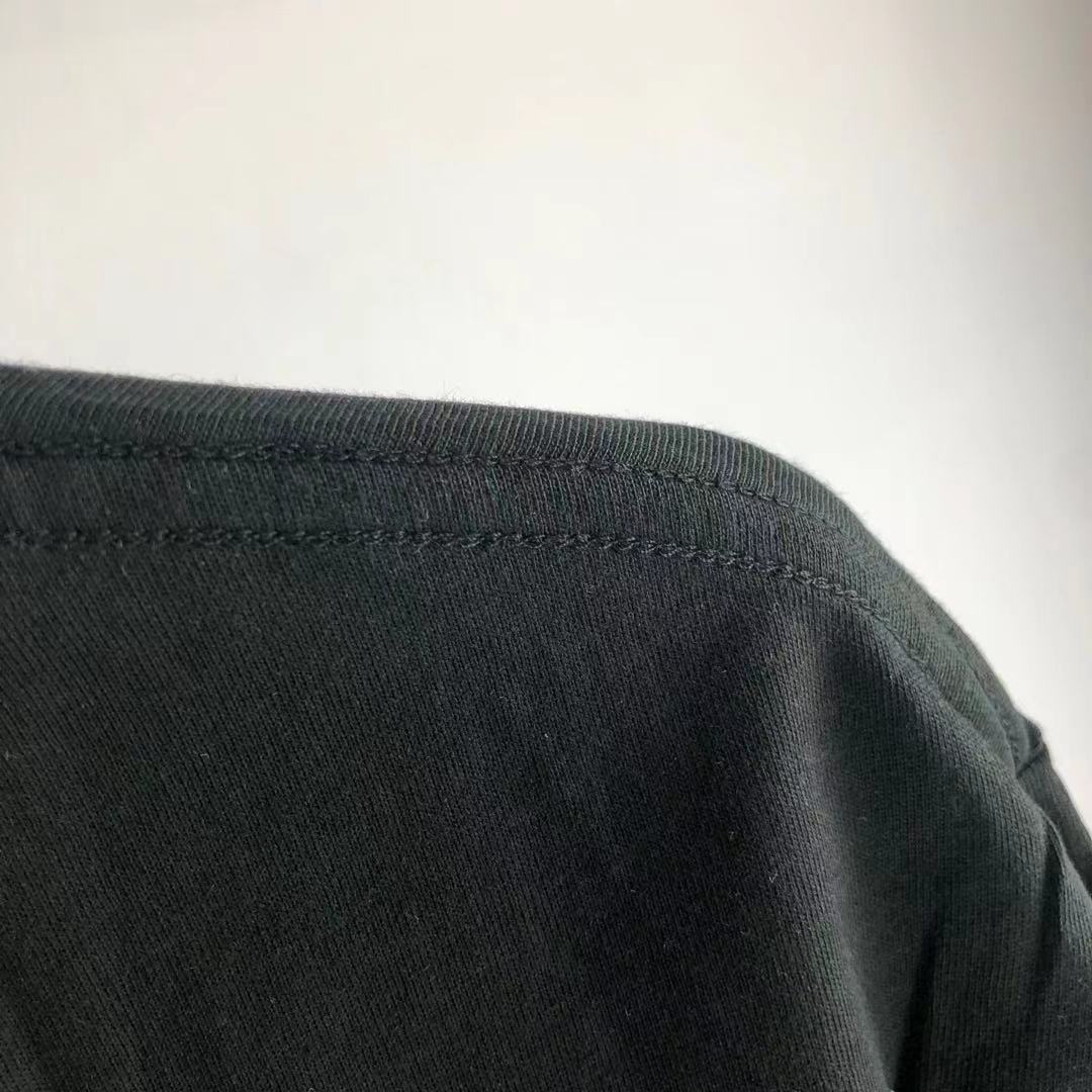 Camiseta negra