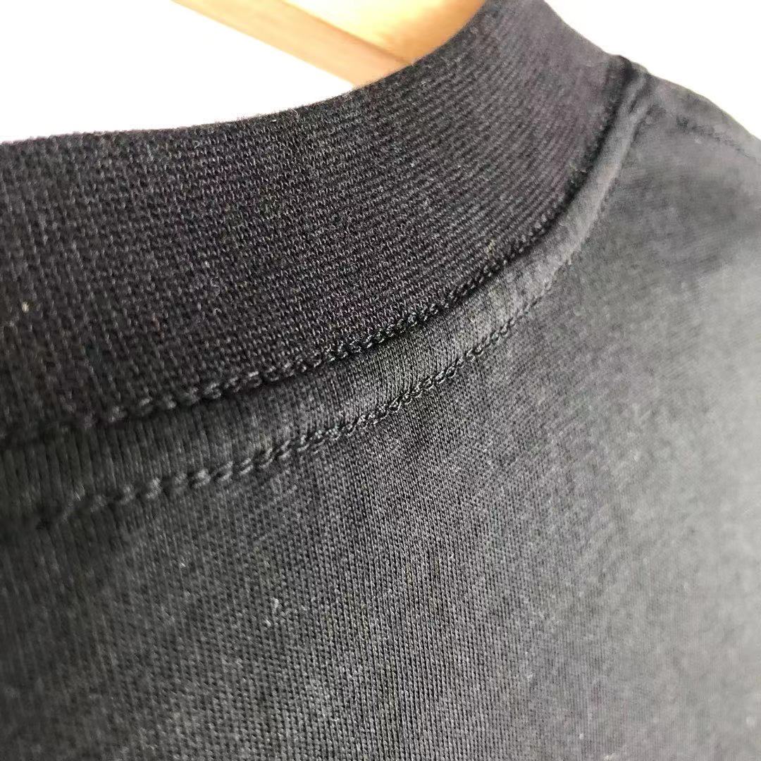 Camiseta negra