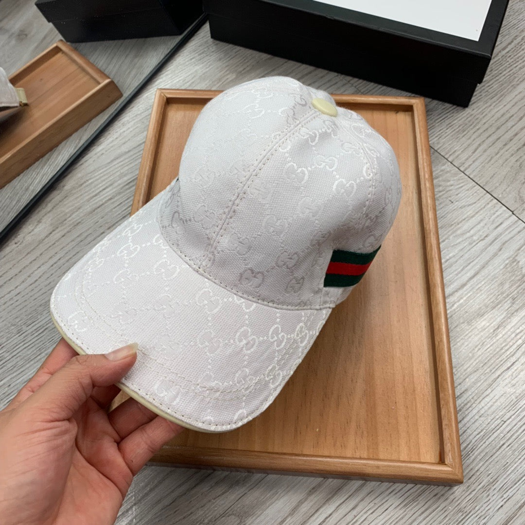 Gorras blancas