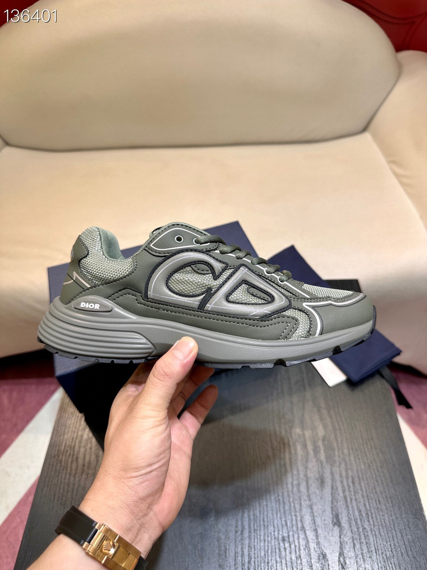 Mehrfarbige Schuhe