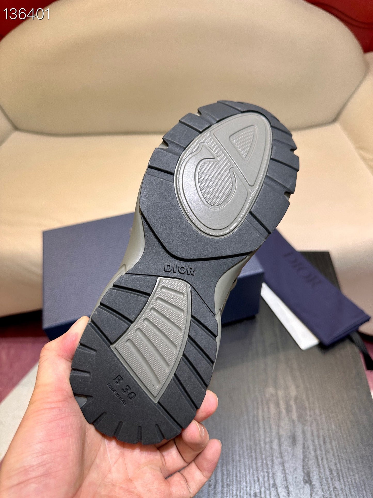Mehrfarbige Schuhe