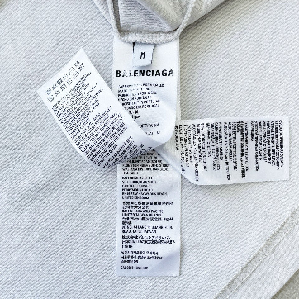 Grey T-shirt - Size M