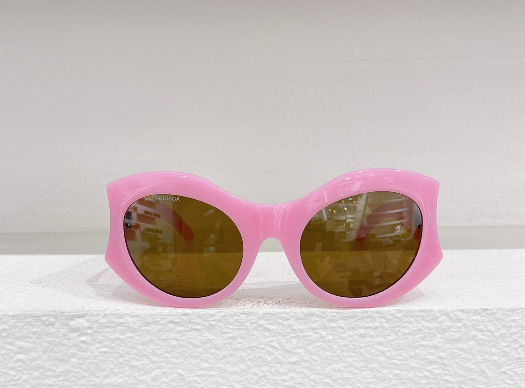 White,Black,Pink and Blue Sunglass