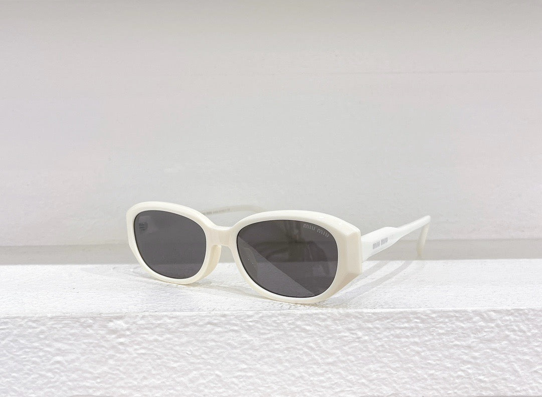 Black,White and Brown Sunglass