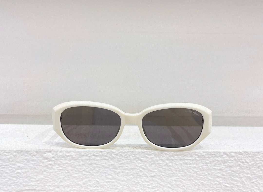 Black,White and Brown Sunglass