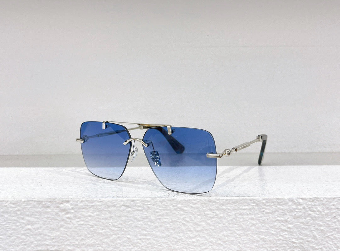 Gafas de sol azules, marrones, negras y rosas