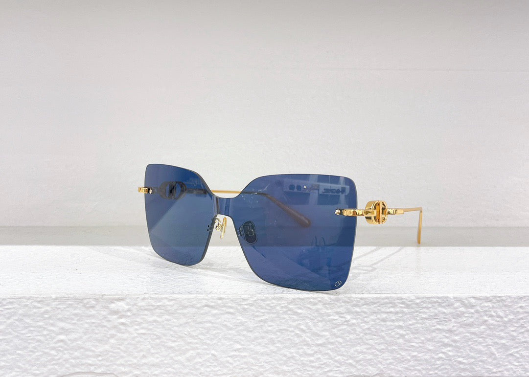 Blaue, braune, schwarze und rosa Sonnenbrille