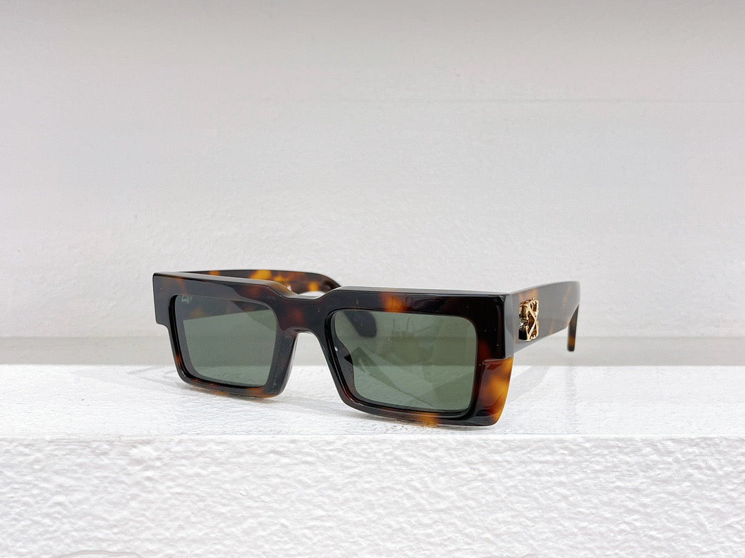 Brown,Black and Green Sunglass