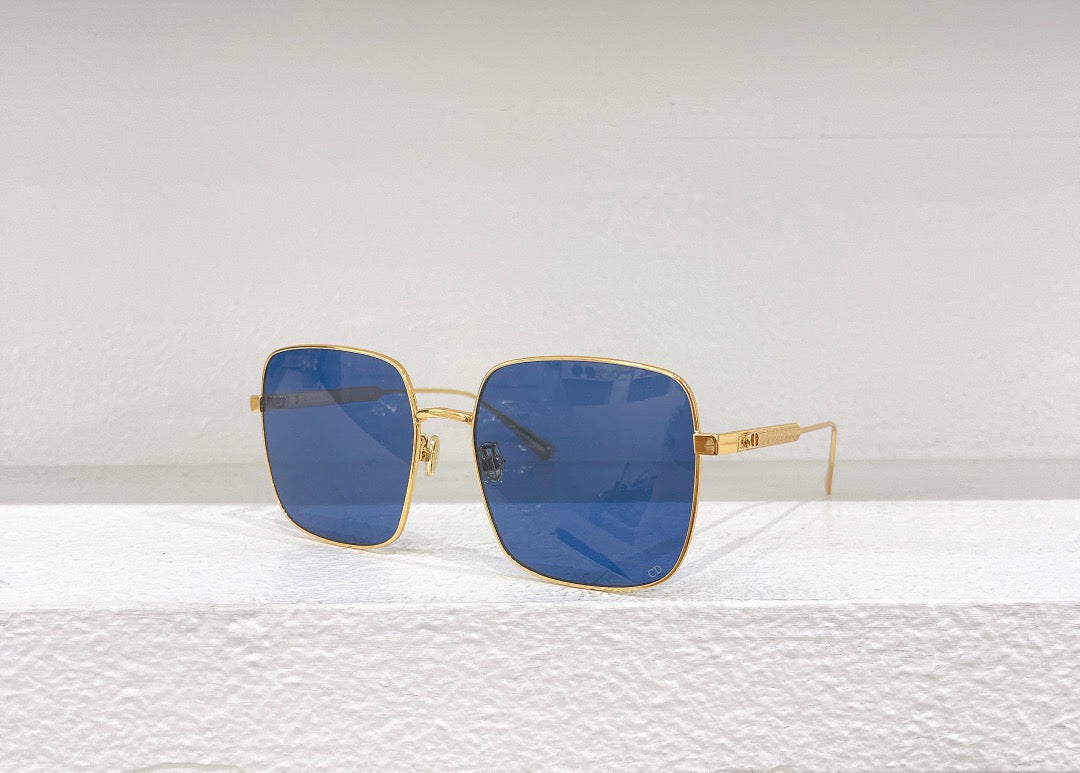 Braune und blaue Sonnenbrille