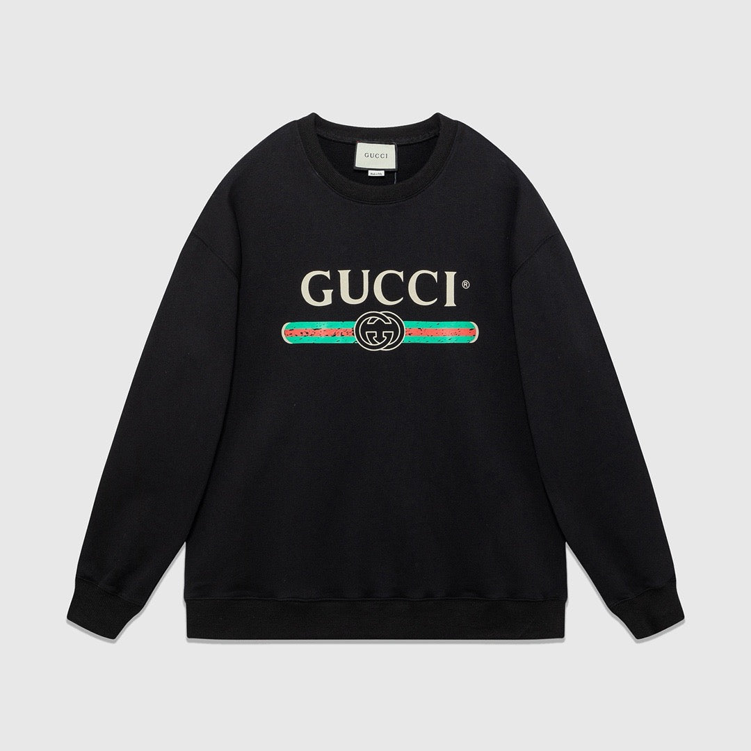 Sudadera en blanco y negro
