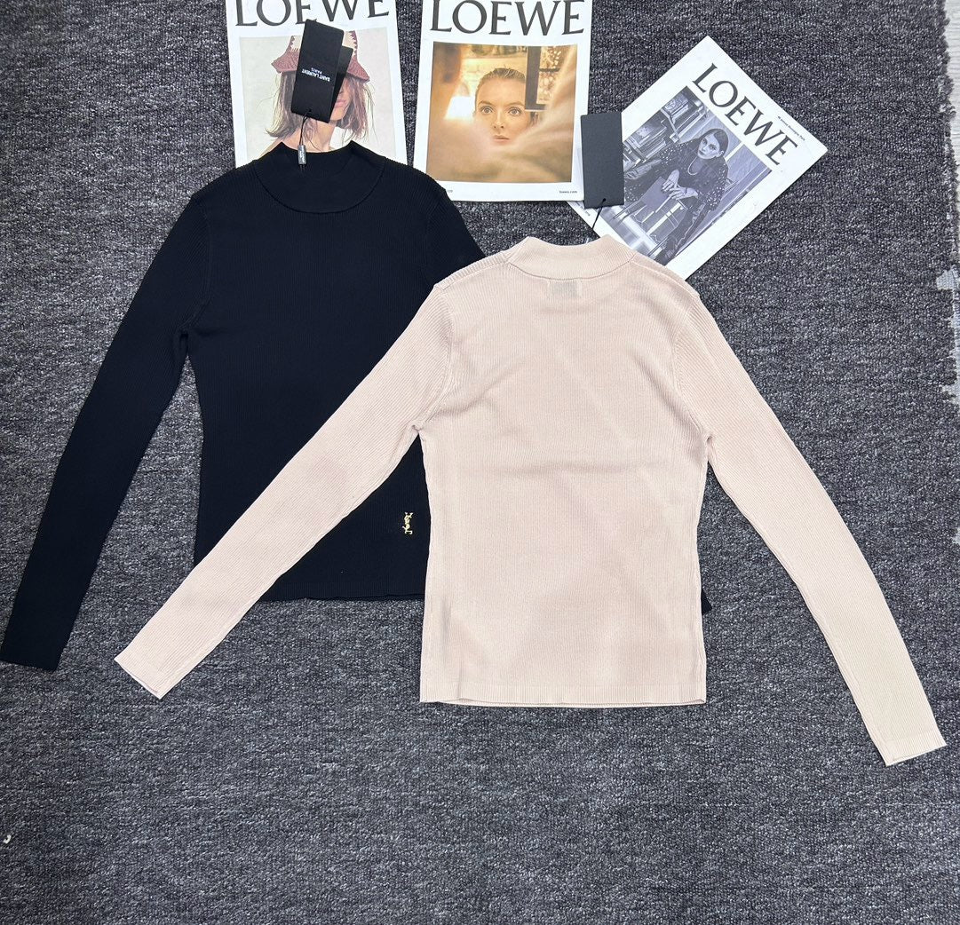 Beige and Black Sweatshirt