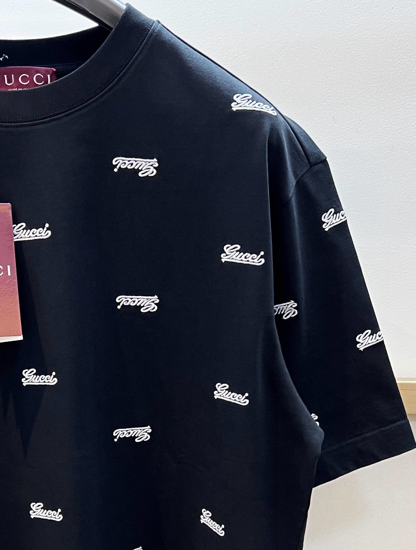 Mehrfarbiges T-Shirt