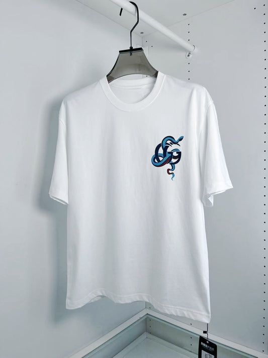 Schwarz-weißes T-Shirt