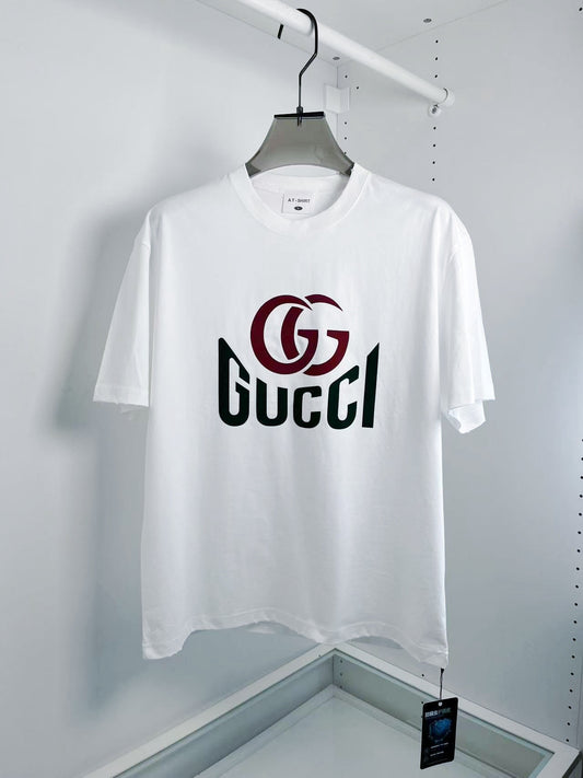 Schwarz-weißes T-Shirt
