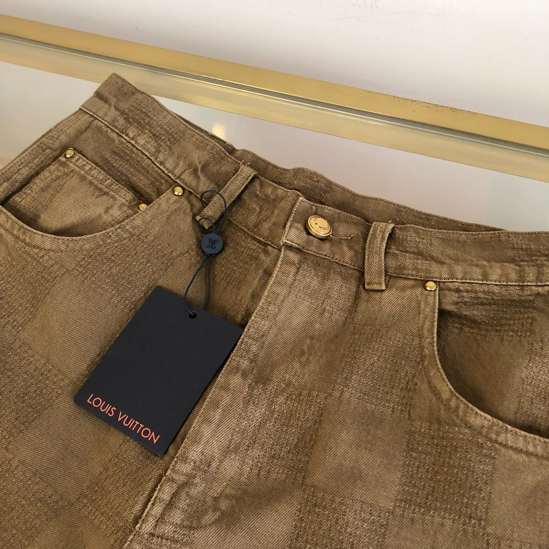 Black and Brown Short