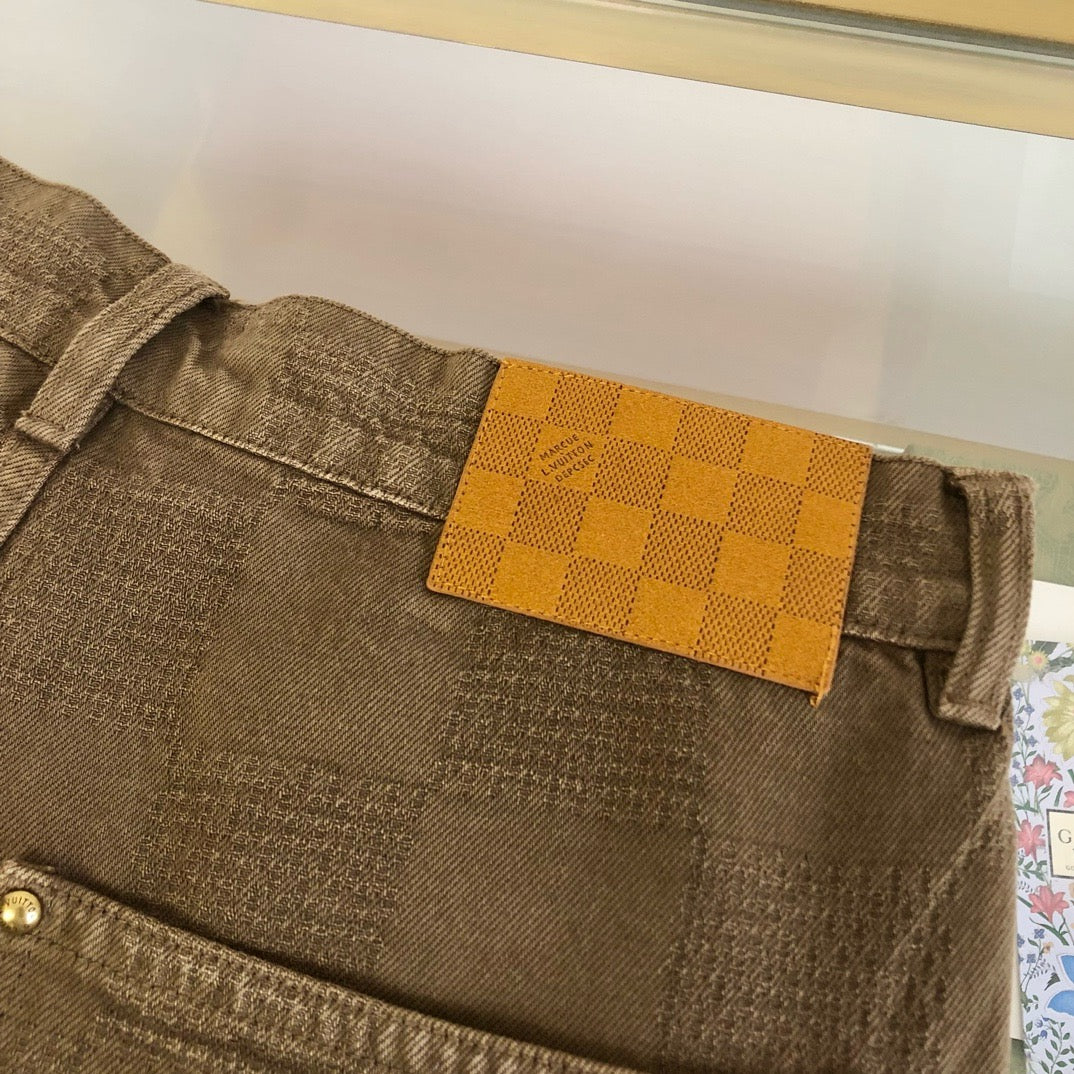 Black and Brown Short