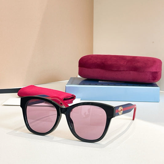Mehrfarbige Sonnenbrille