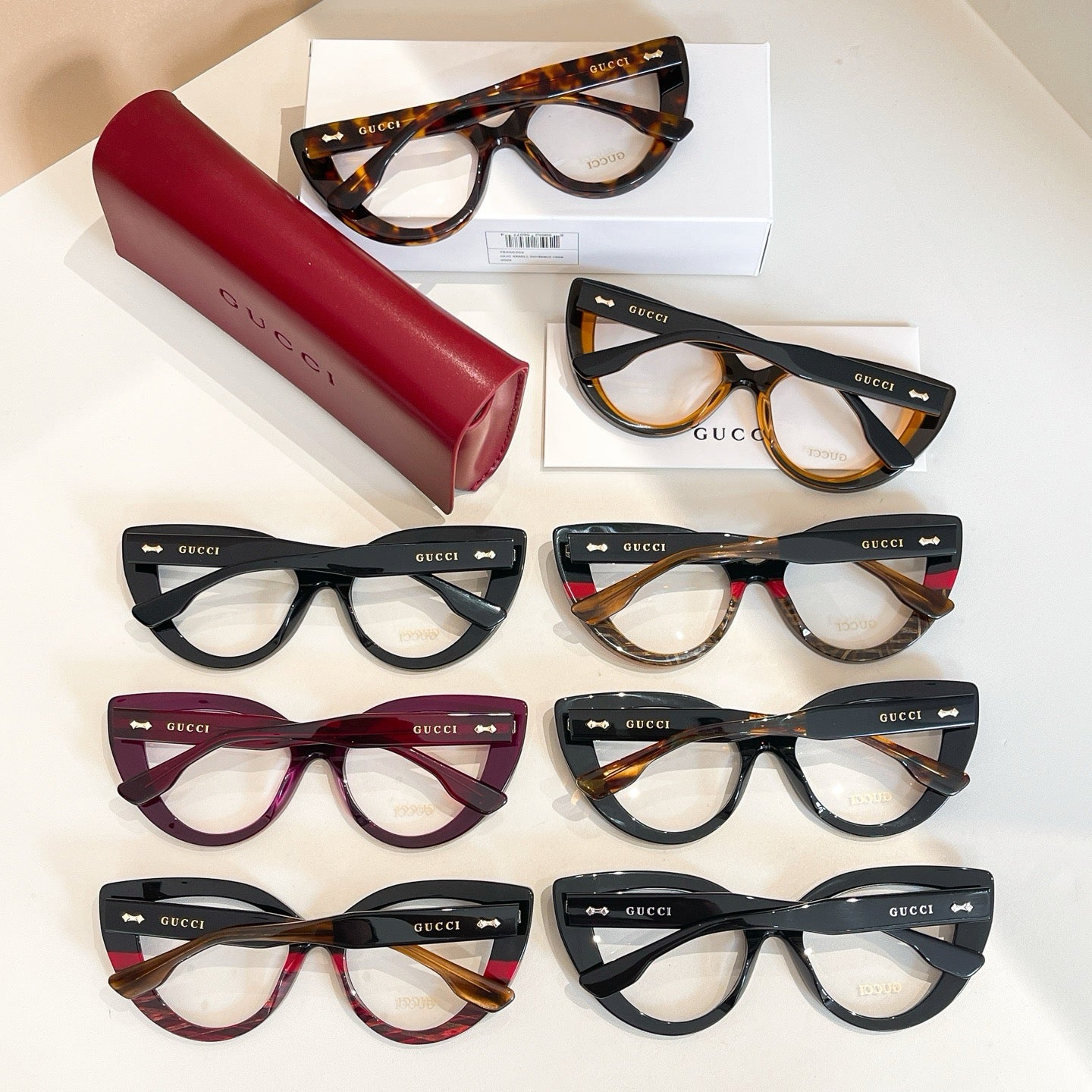 Mehrfarbige Sonnenbrille