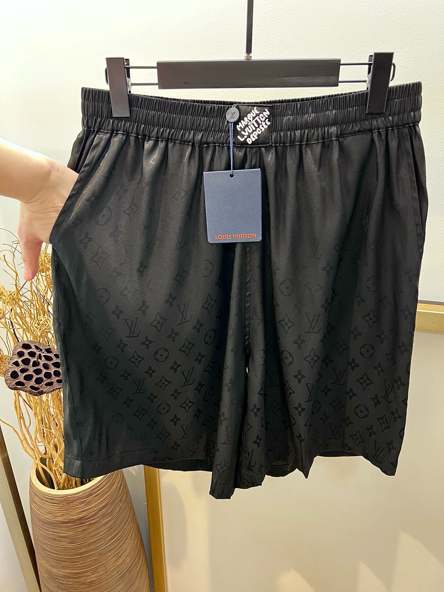 Black Short