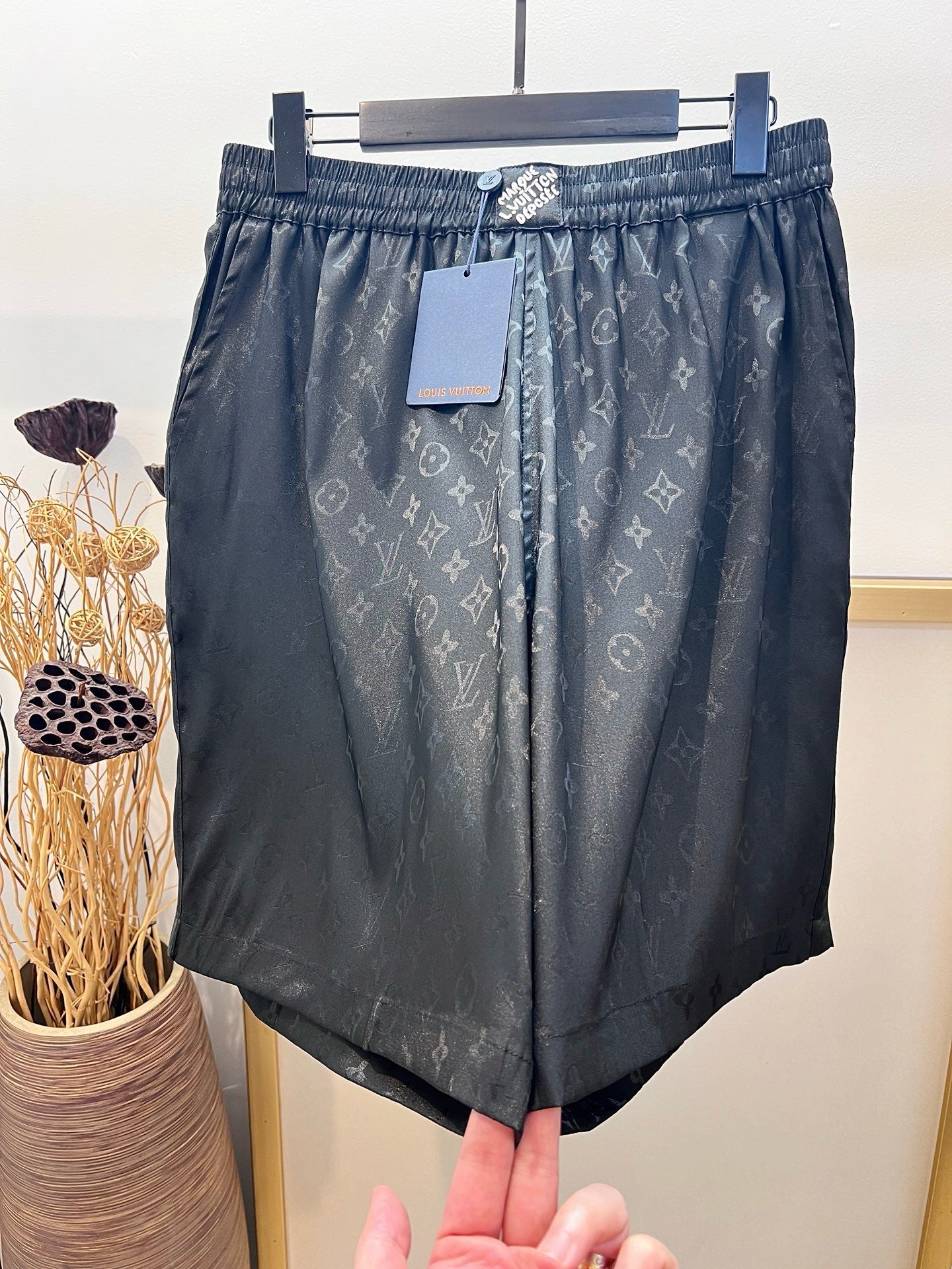 Black Short