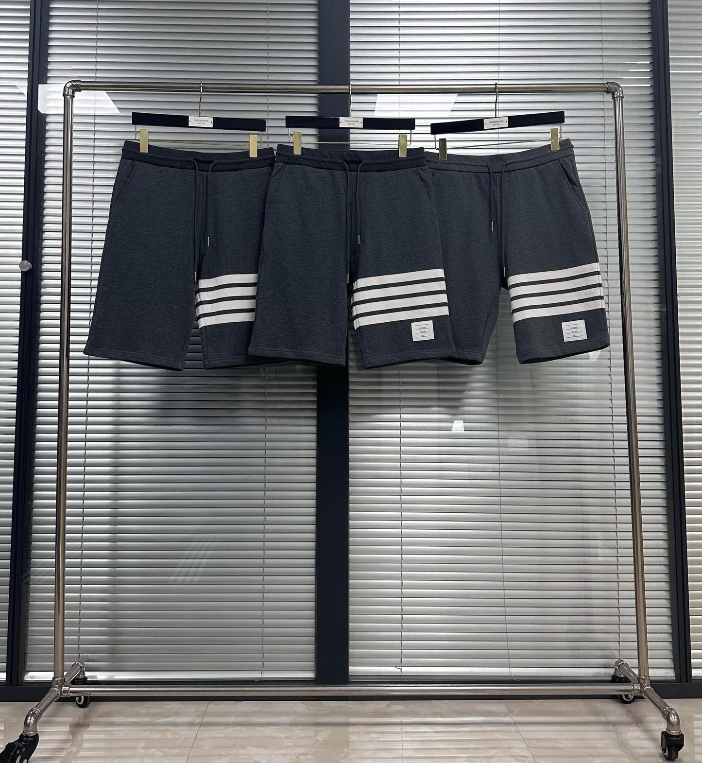 Multi-Colors Short