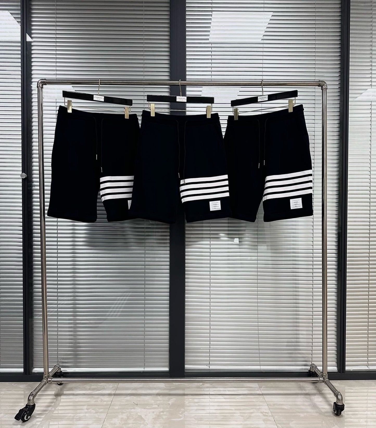 Multi-Colors Short