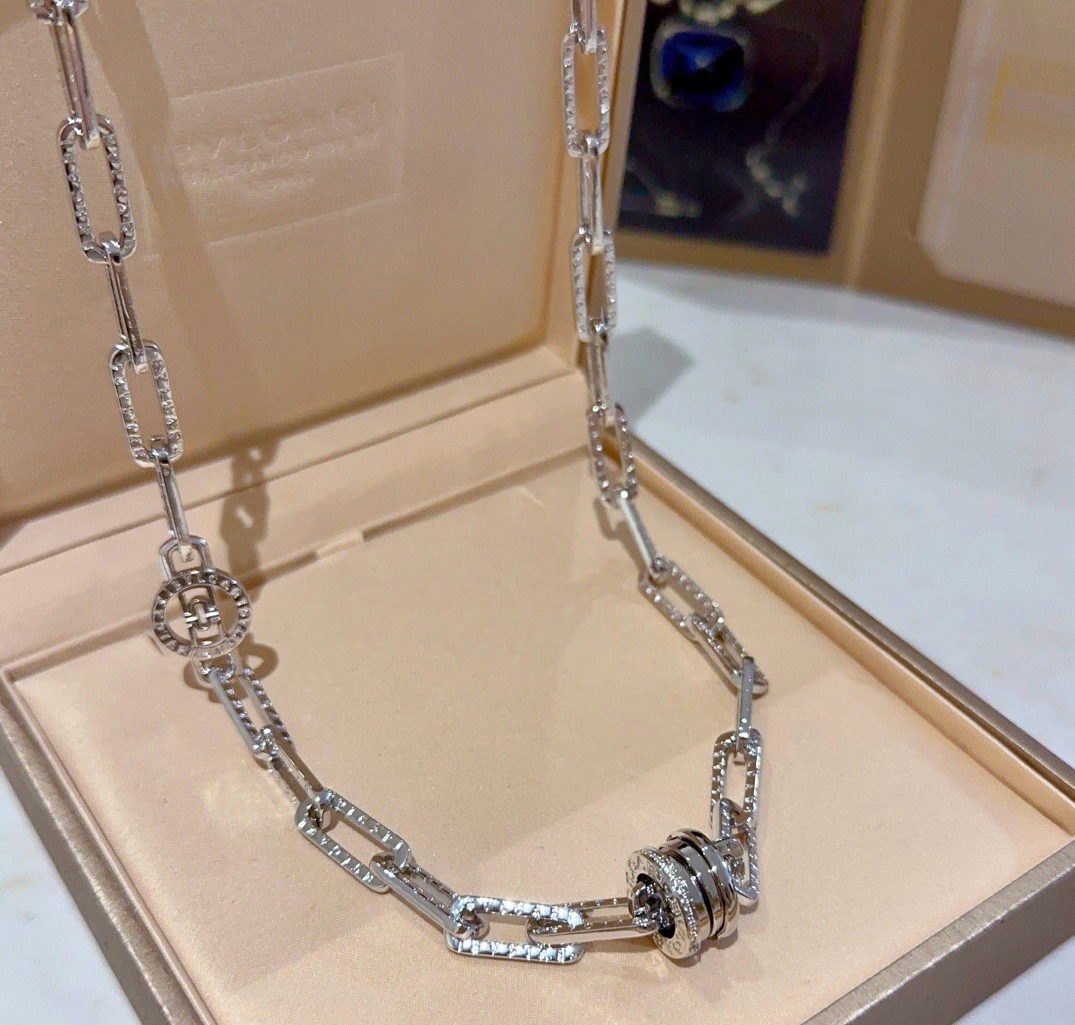Silberne Kette