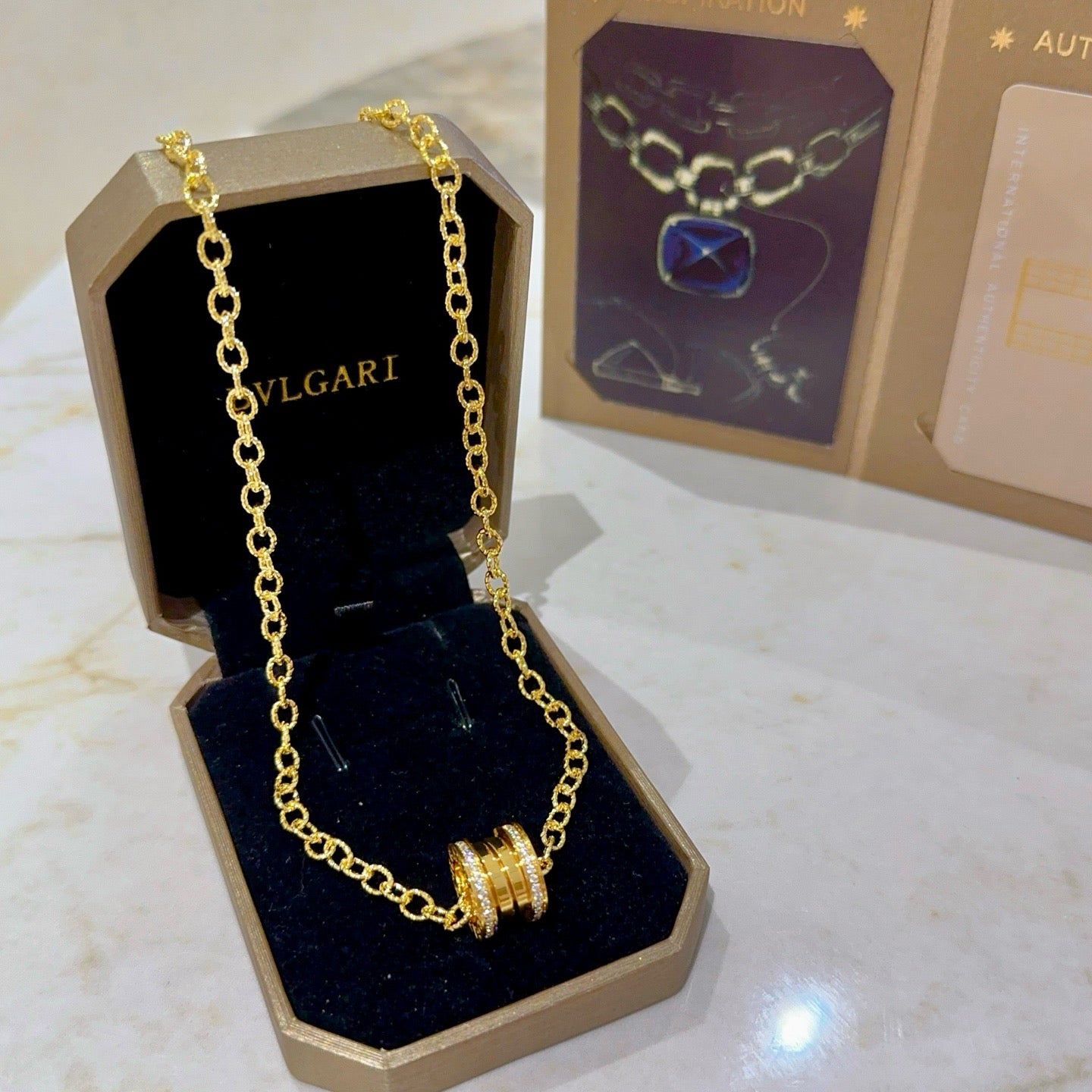 Silberne Kette