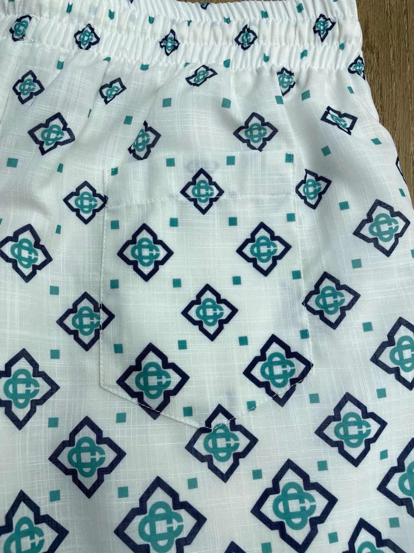 Mehrfarbige Shorts