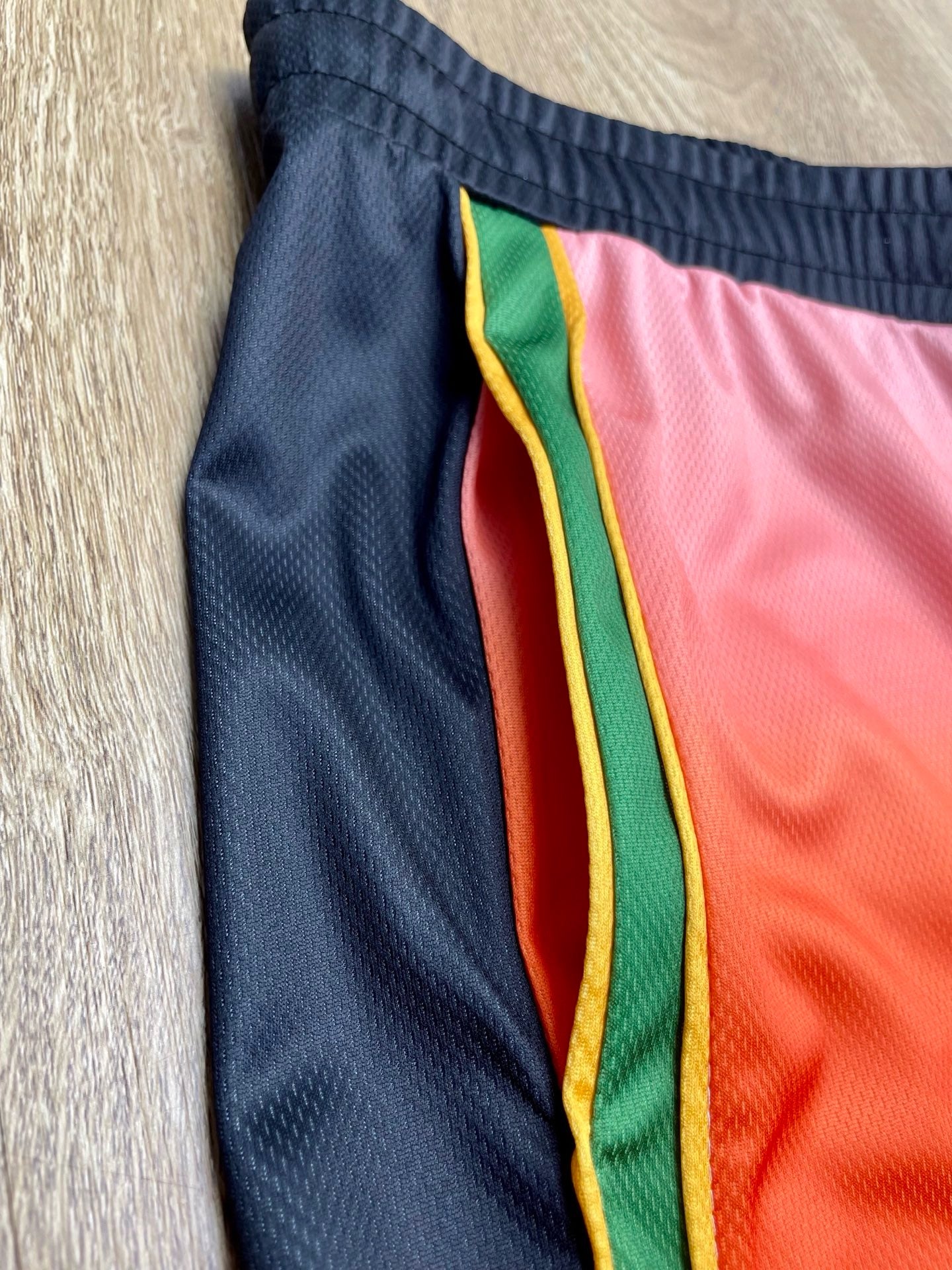 Mehrfarbige Shorts