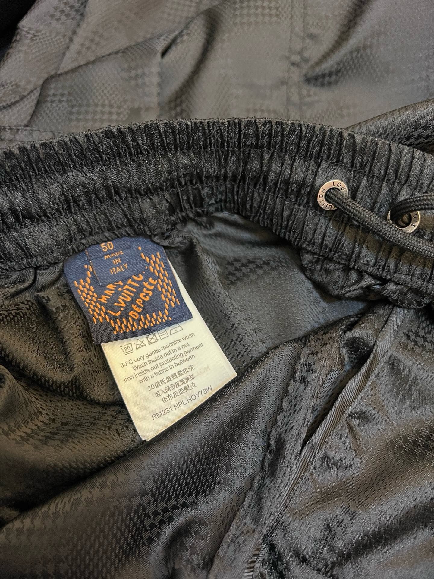 Black Short