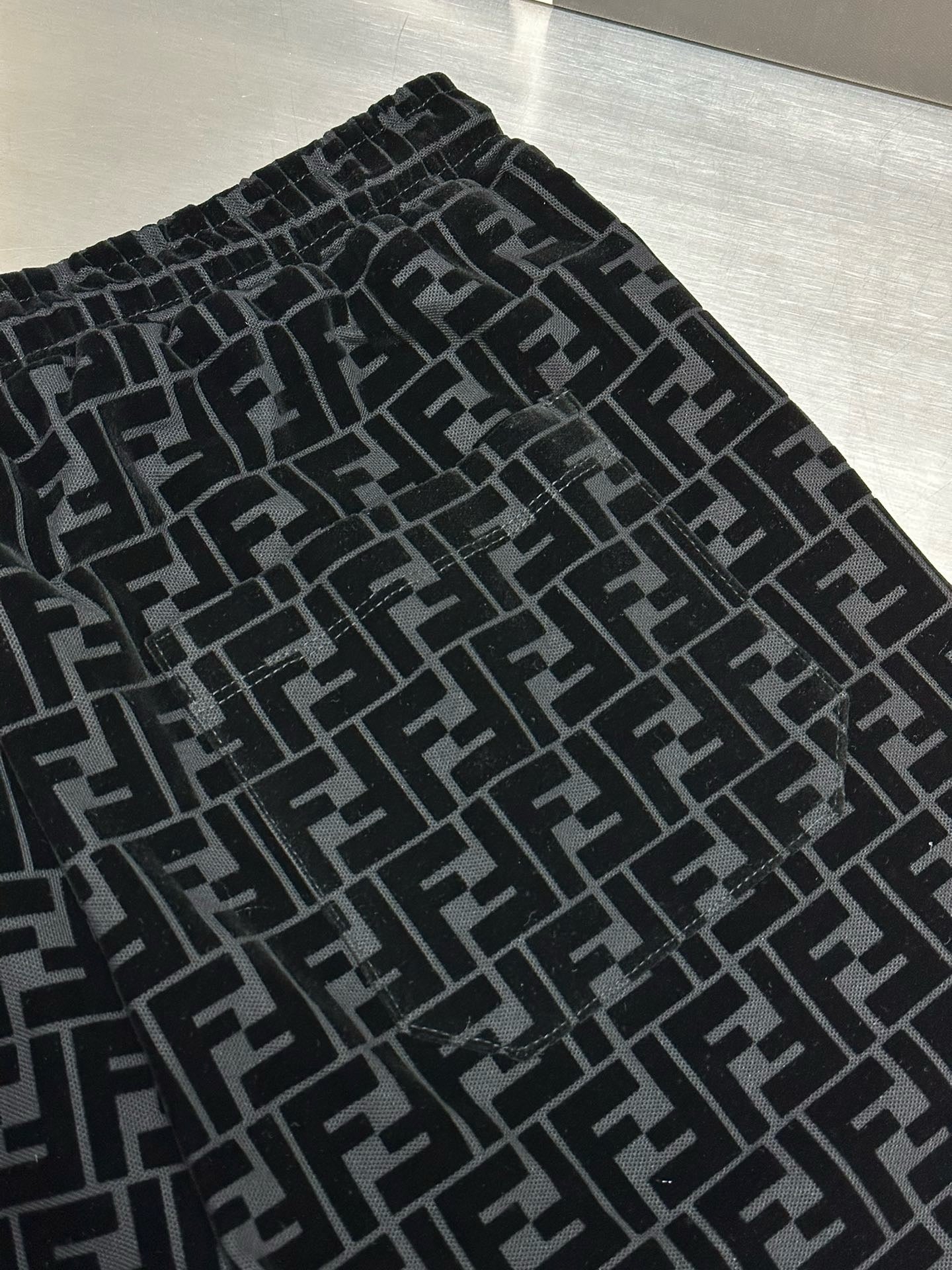 Black Short