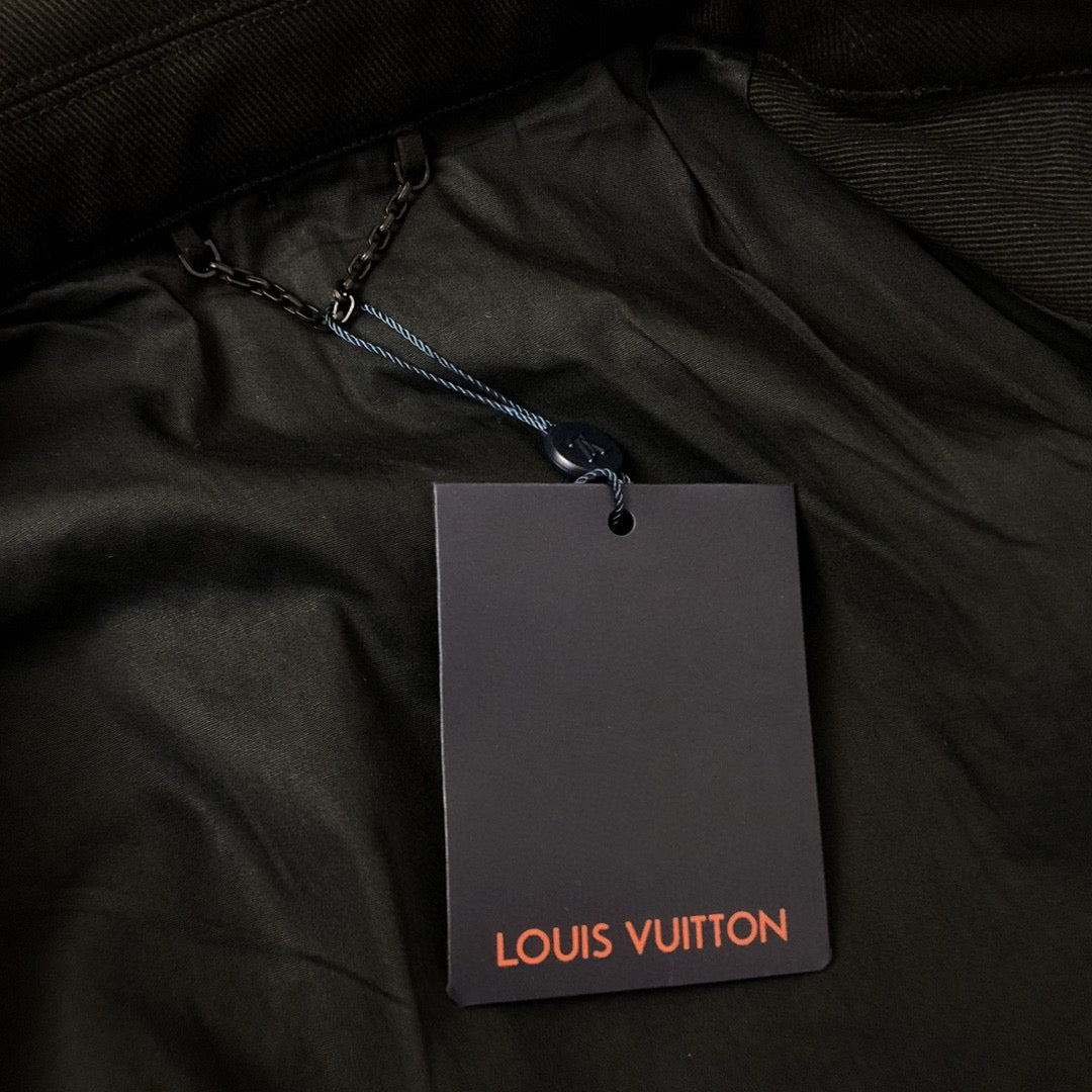 Black Jacket
