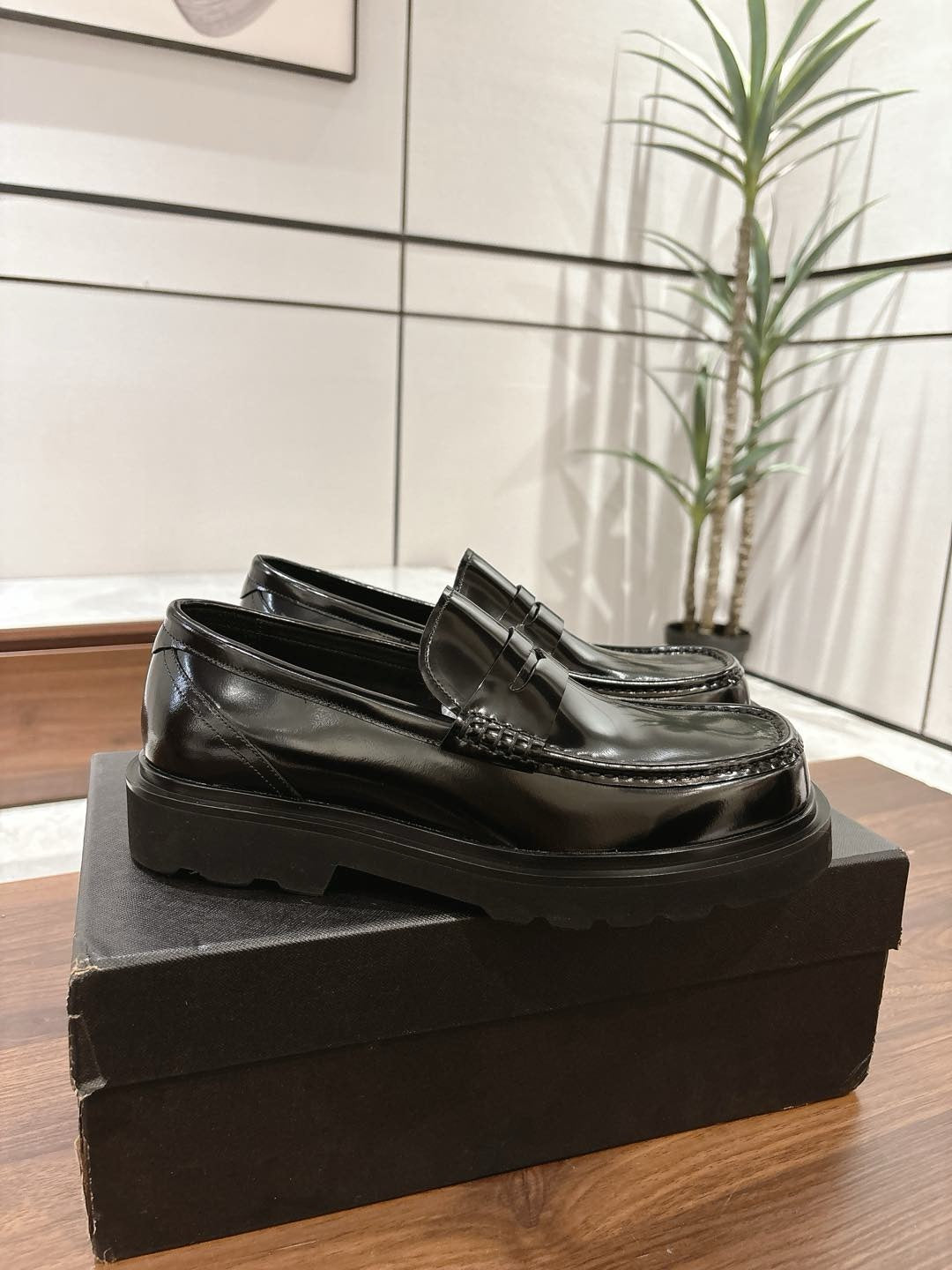 Black Shoes